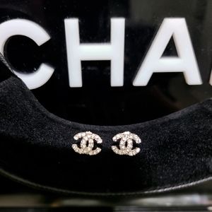 Autentic Chanel Earrings 925 Silver and Diamond